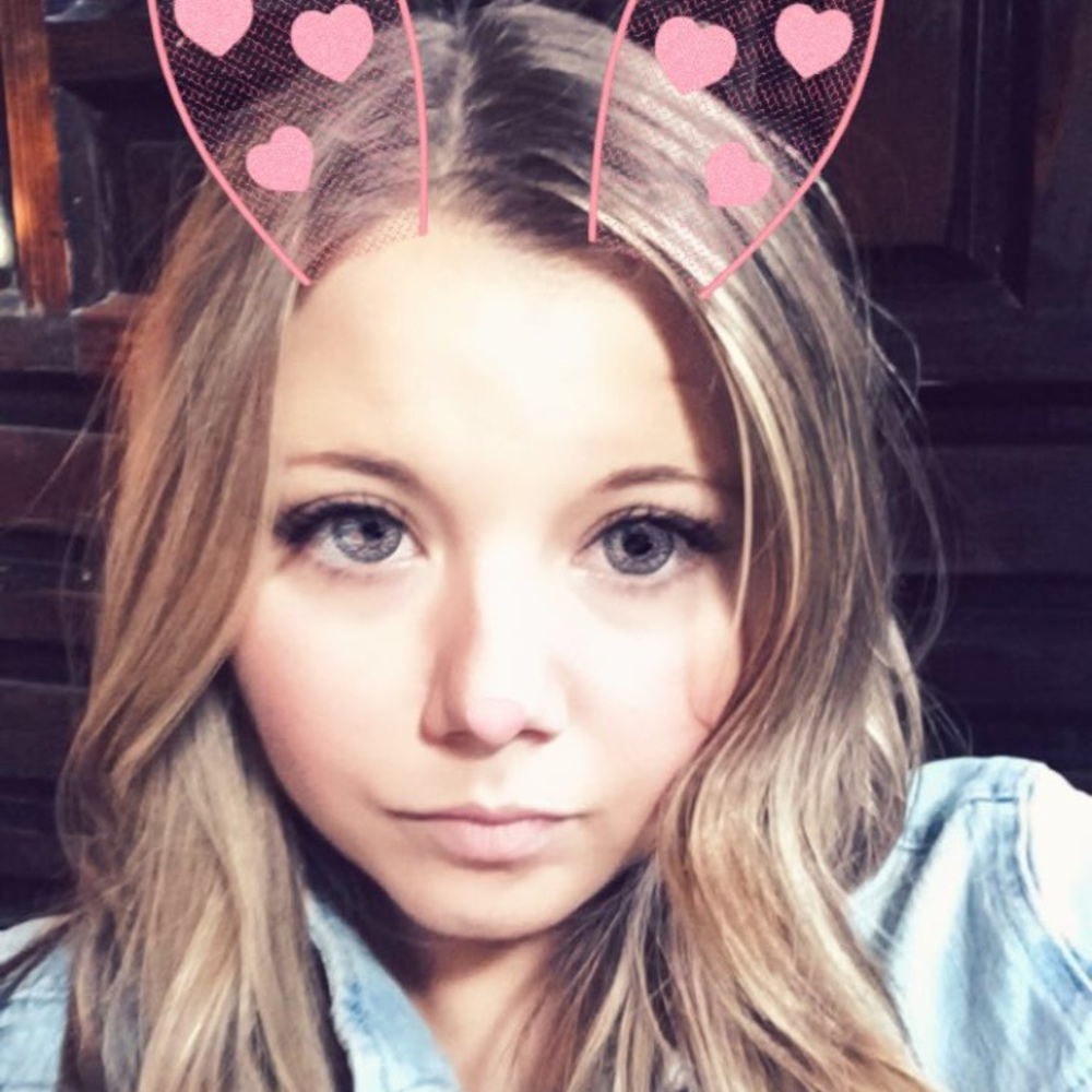 Meet your Posher, Julia